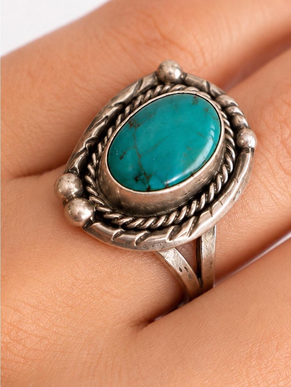 Native American Turquoise Ring size 6.50 Beautiful!
